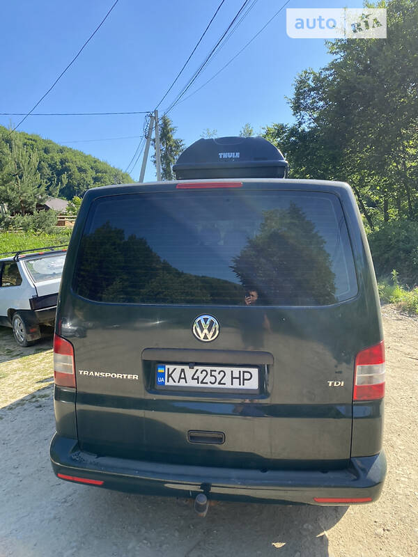 Грузопассажирский фургон Volkswagen Transporter 2013 в Киеве
