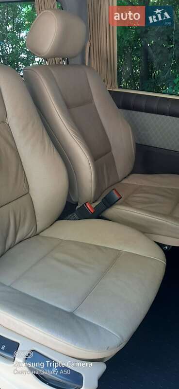 Минивэн Volkswagen Transporter 2010 в Николаеве