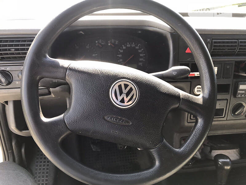 Грузовой фургон Volkswagen Transporter 2001 в Стрые