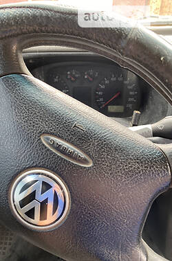 Минивэн Volkswagen Transporter 2002 в 