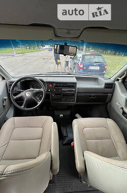 Минивэн Volkswagen Transporter 1998 в 