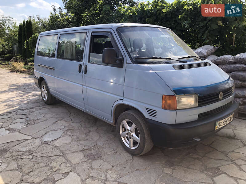 Минивэн Volkswagen Transporter 2003 в Каменец-Подольском