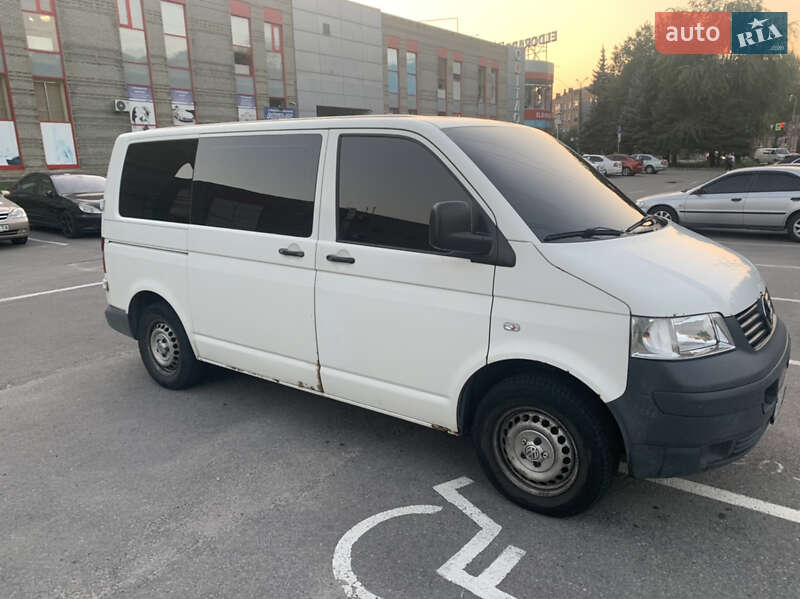Грузовой фургон Volkswagen Transporter 2007 в Днепре