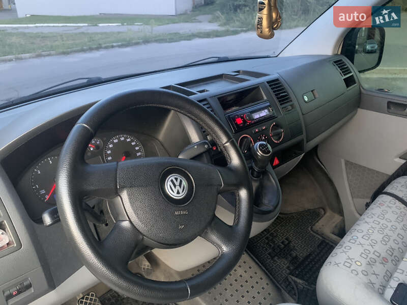 Грузовой фургон Volkswagen Transporter 2007 в Днепре