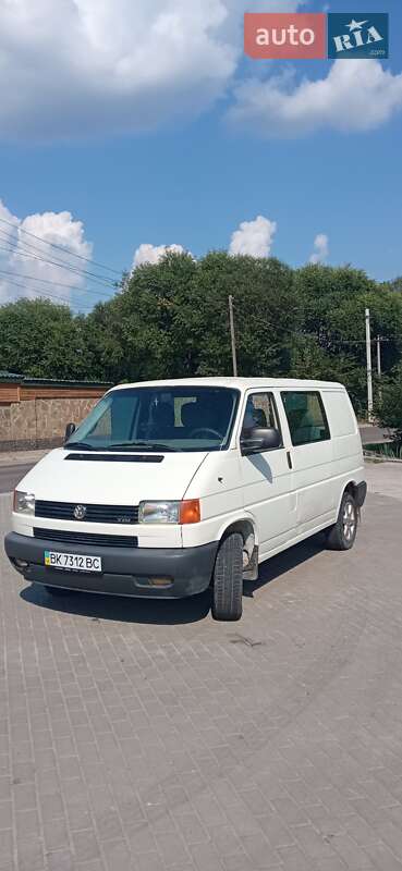 Универсал Volkswagen Transporter 1997 в Ровно фото 3 Универсал Volkswagen Transporter 1997 в Ровно