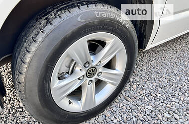 Вантажний фургон Volkswagen Transporter 2012 в 