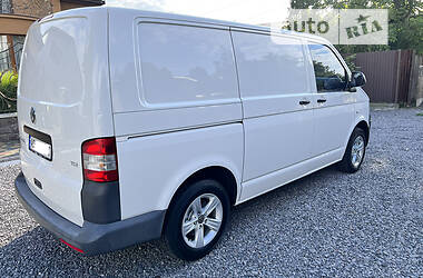 Вантажний фургон Volkswagen Transporter 2012 в 