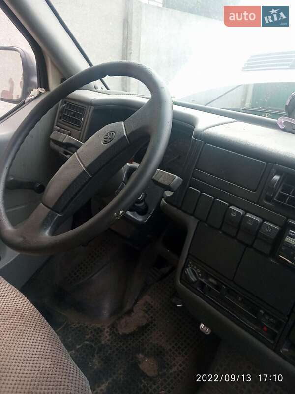 Минивэн Volkswagen Transporter 1995 в Ковеле