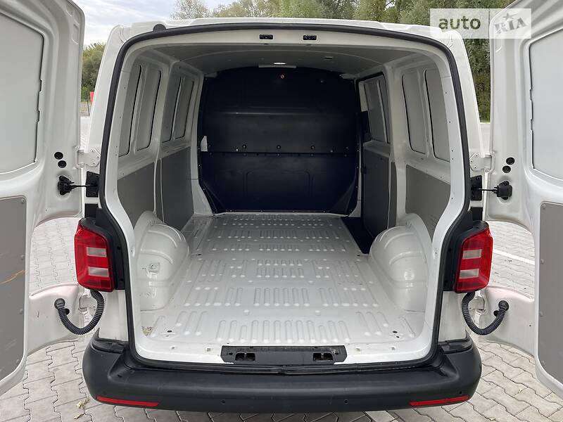 Грузовой фургон Volkswagen Transporter 2017 в Киеве