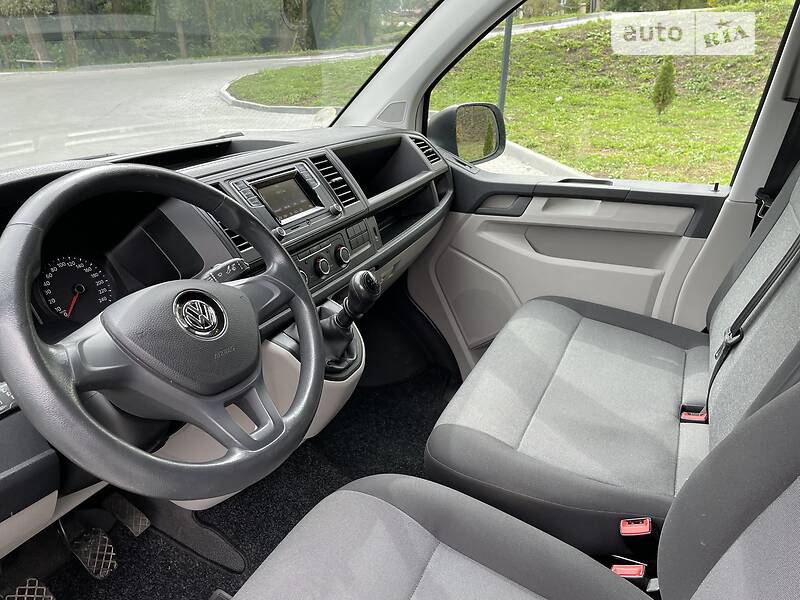 Грузовой фургон Volkswagen Transporter 2017 в Киеве