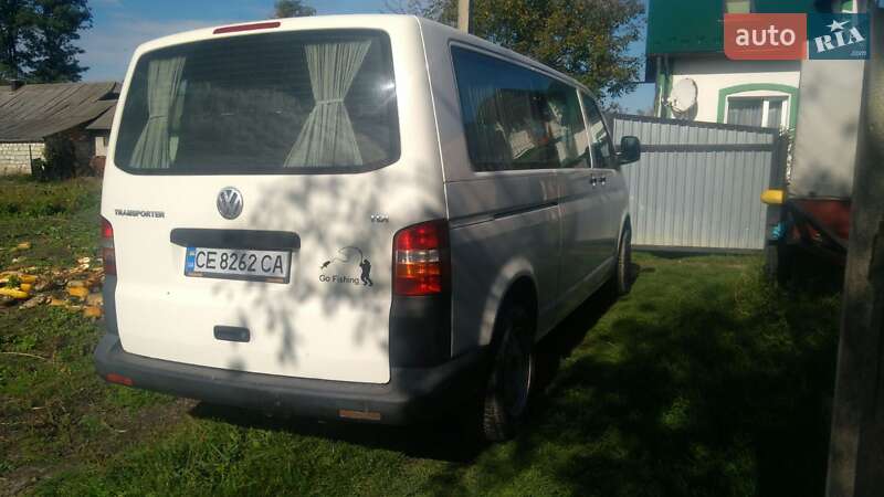 Минивэн Volkswagen Transporter 2006 в Черновцах
