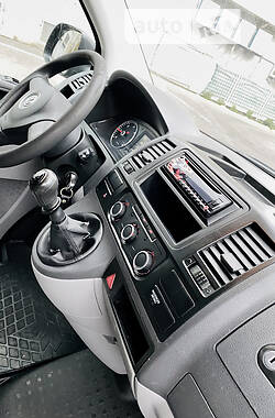 Грузовой фургон Volkswagen Transporter 2014 в 