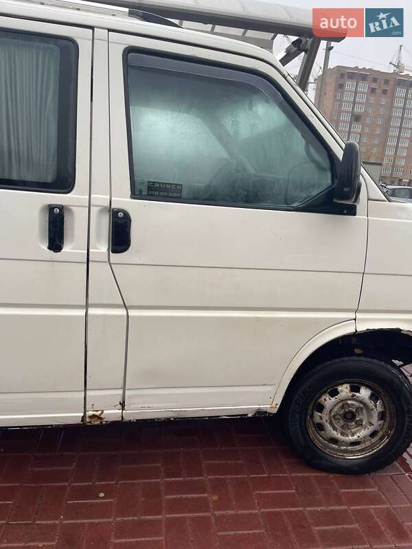 Минивэн Volkswagen Transporter 2003 в Ровно