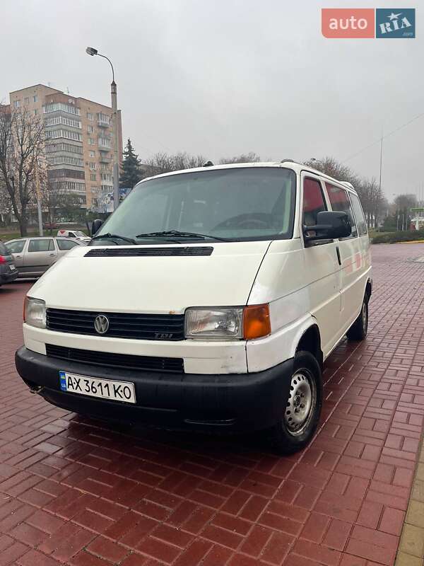 Минивэн Volkswagen Transporter 2003 в Ровно