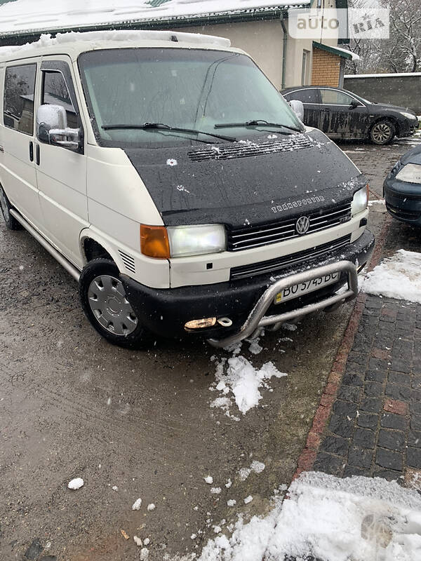 Седан Volkswagen Transporter 2002 в Кременце