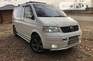 Минивэн Volkswagen Transporter 2005 в Виннице