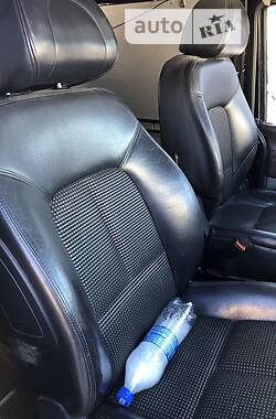 Вантажопасажирський фургон Volkswagen Transporter 2000 в 
