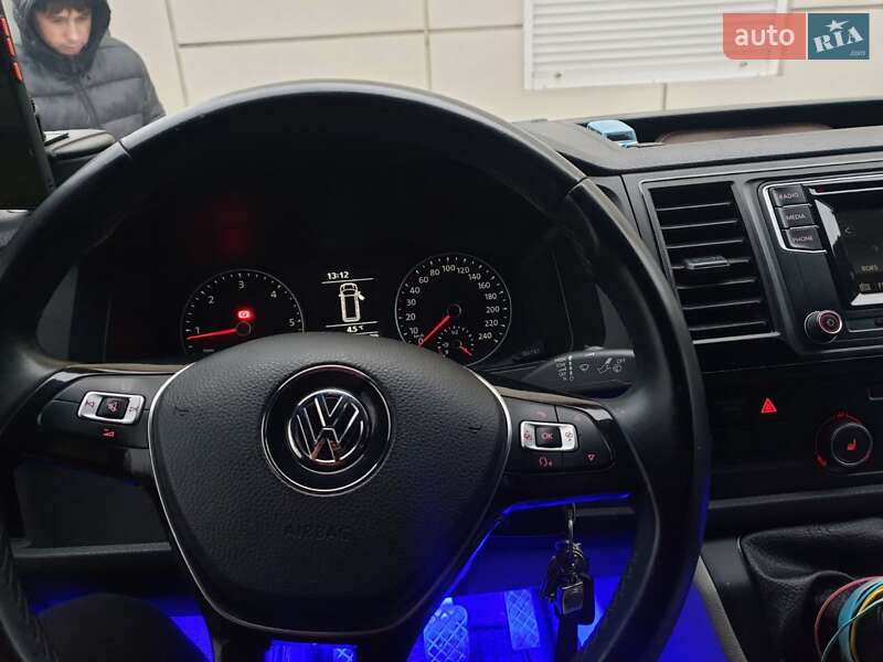 Минивэн Volkswagen Transporter 2015 в Одессе