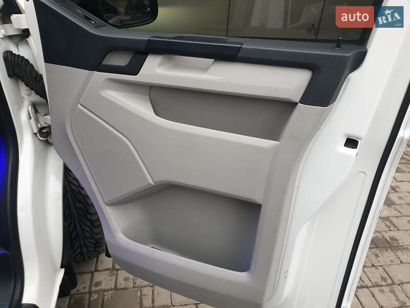 Минивэн Volkswagen Transporter 2015 в Одессе