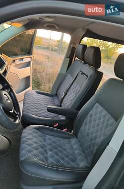 Минивэн Volkswagen Transporter 2016 в 