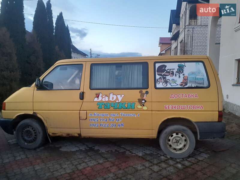 Минивэн Volkswagen Transporter 2000 в Калуше
