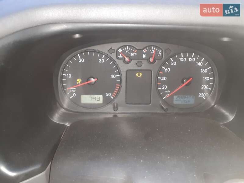 Минивэн Volkswagen Transporter 2000 в Калуше