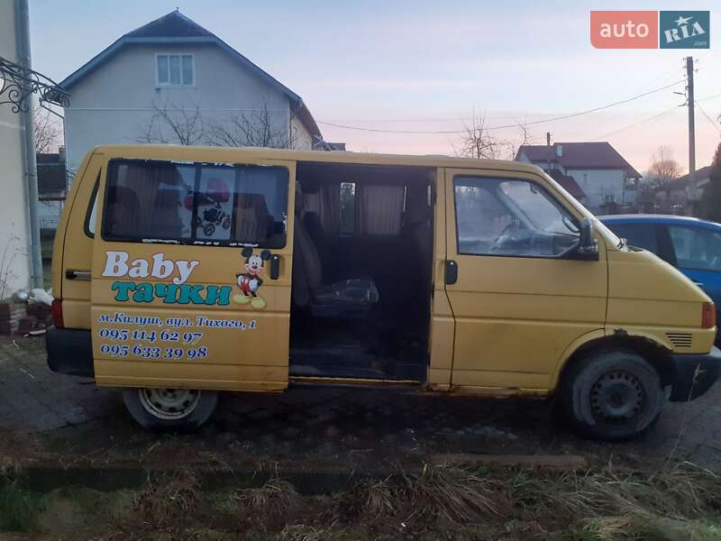 Минивэн Volkswagen Transporter 2000 в Калуше