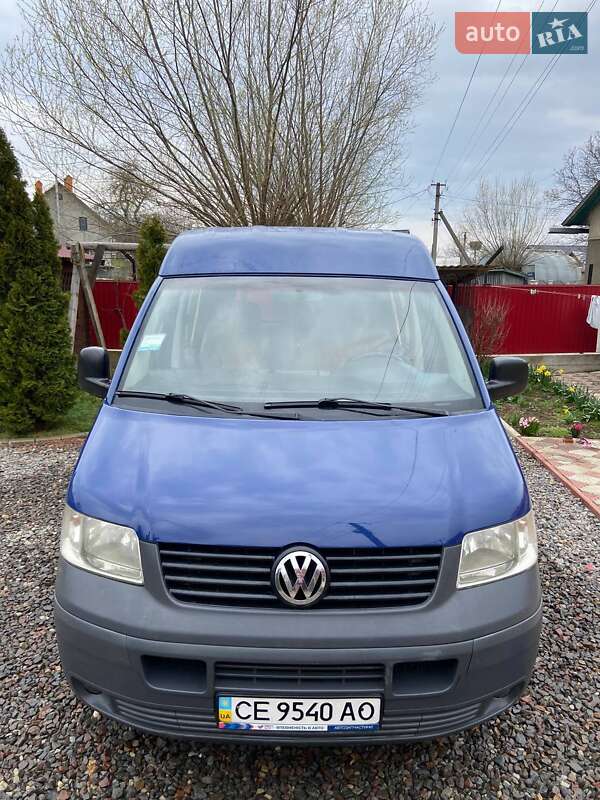 Минивэн Volkswagen Transporter 2004 в Черновцах