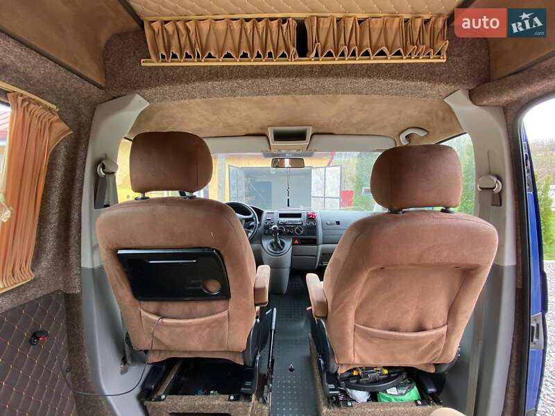 Минивэн Volkswagen Transporter 2004 в Черновцах