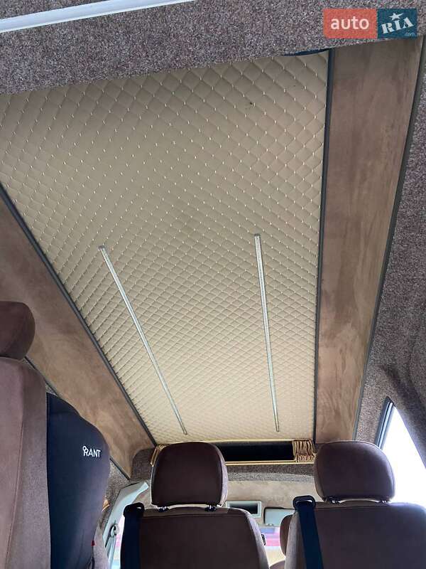 Минивэн Volkswagen Transporter 2004 в Черновцах