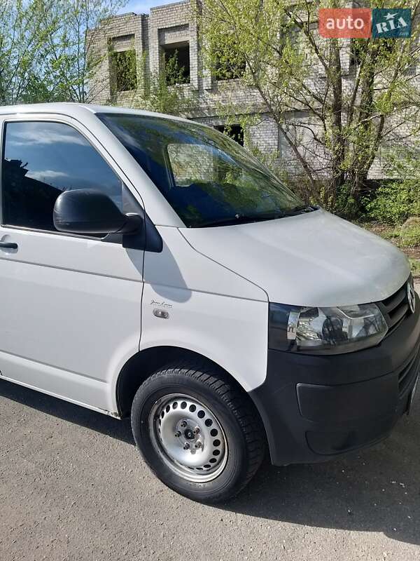 Мінівен Volkswagen Transporter 2015 в Запоріжжі