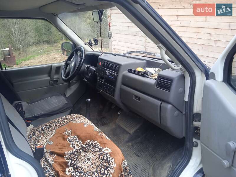 Минивэн Volkswagen Transporter 1999 в Надворной