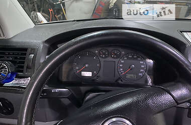 Минивэн Volkswagen Transporter 2006 в 
