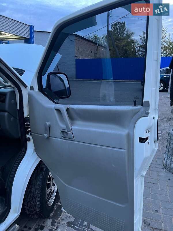 Минивэн Volkswagen Transporter 1996 в Полтаве