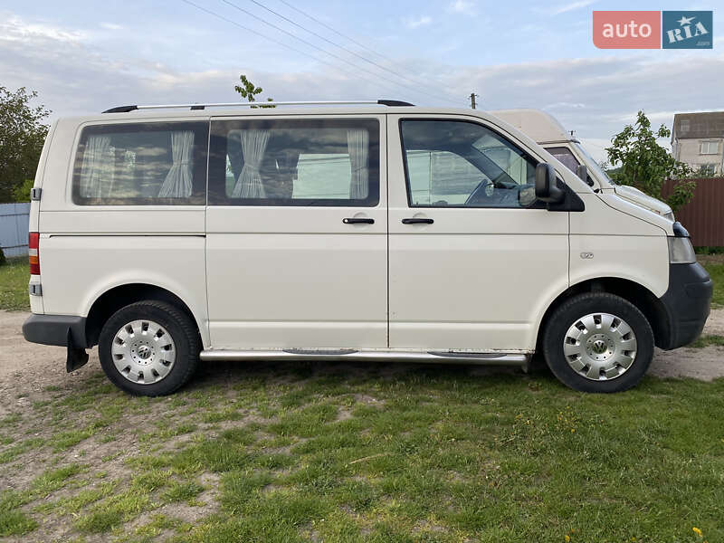 Минивэн Volkswagen Transporter 2008 в Виннице