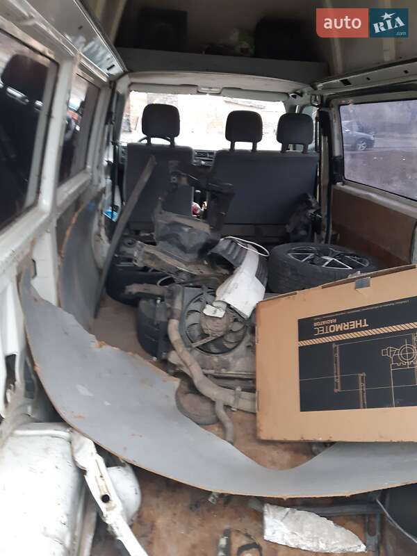 Мінівен Volkswagen Transporter 1995 в Гайсину