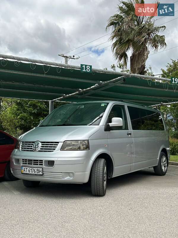 Минивэн Volkswagen Transporter 2009 в Ивано-Франковске