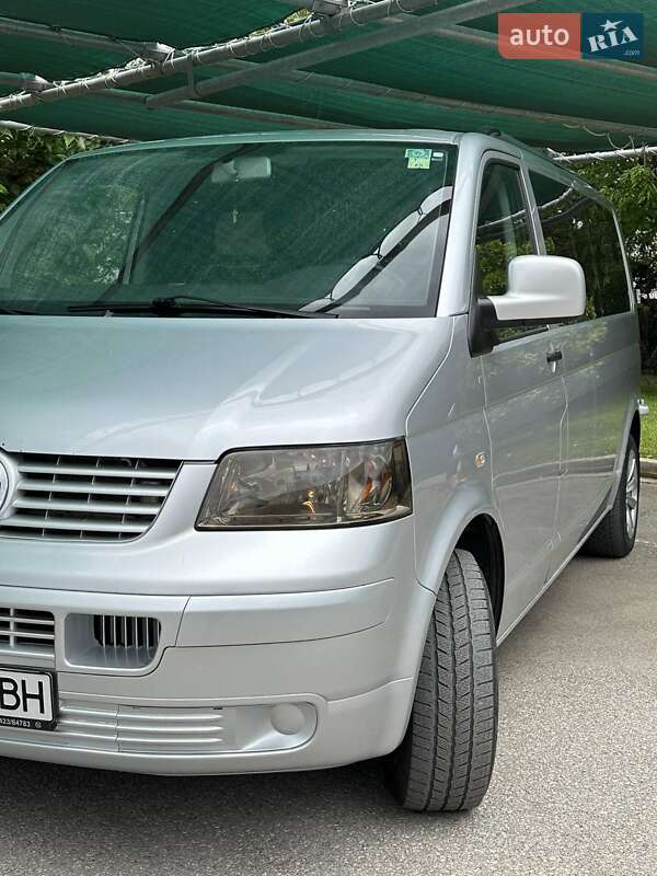 Минивэн Volkswagen Transporter 2009 в Ивано-Франковске