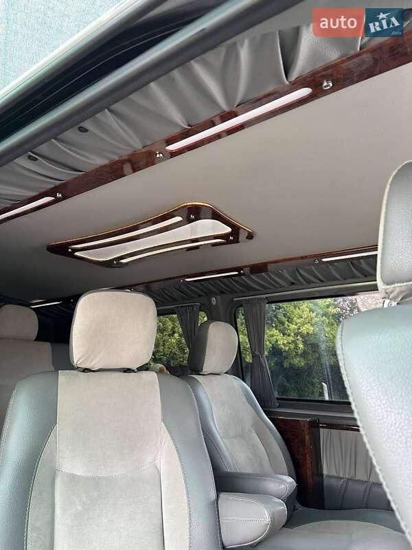 Минивэн Volkswagen Transporter 2009 в Ивано-Франковске
