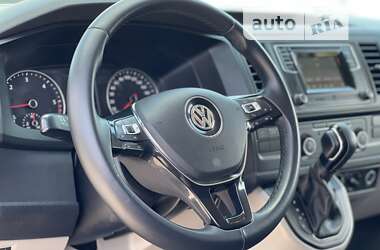 Минивэн Volkswagen Transporter 2018 в 