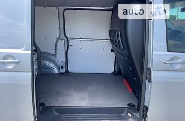 Минивэн Volkswagen Transporter 2018 в 