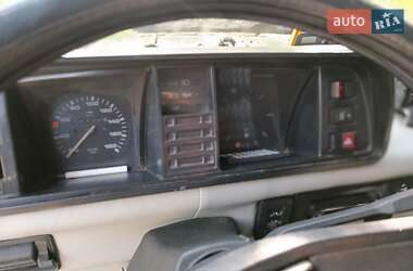 Минивэн Volkswagen Transporter 1988 в 