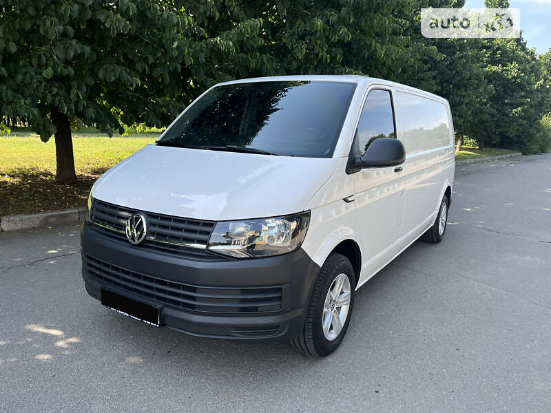 Грузовой фургон Volkswagen Transporter 2017 в Умани