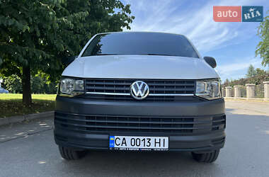 Вантажний фургон Volkswagen Transporter 2017 в Умані