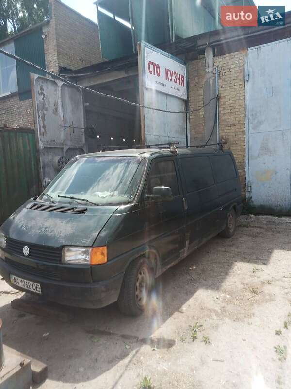 Минивэн Volkswagen Transporter 1995 в Киеве