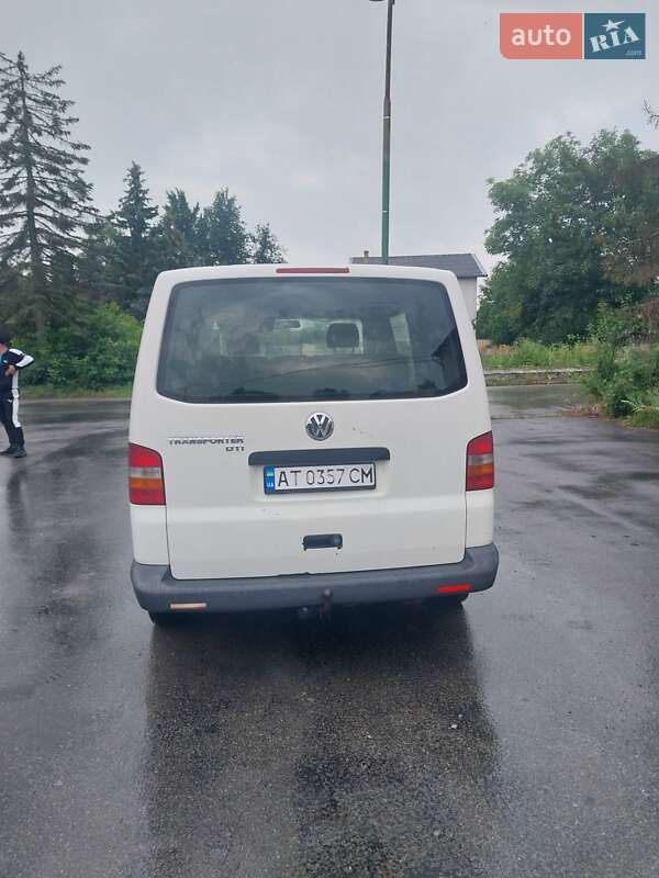 Мінівен Volkswagen Transporter 2004 в Івано-Франківську