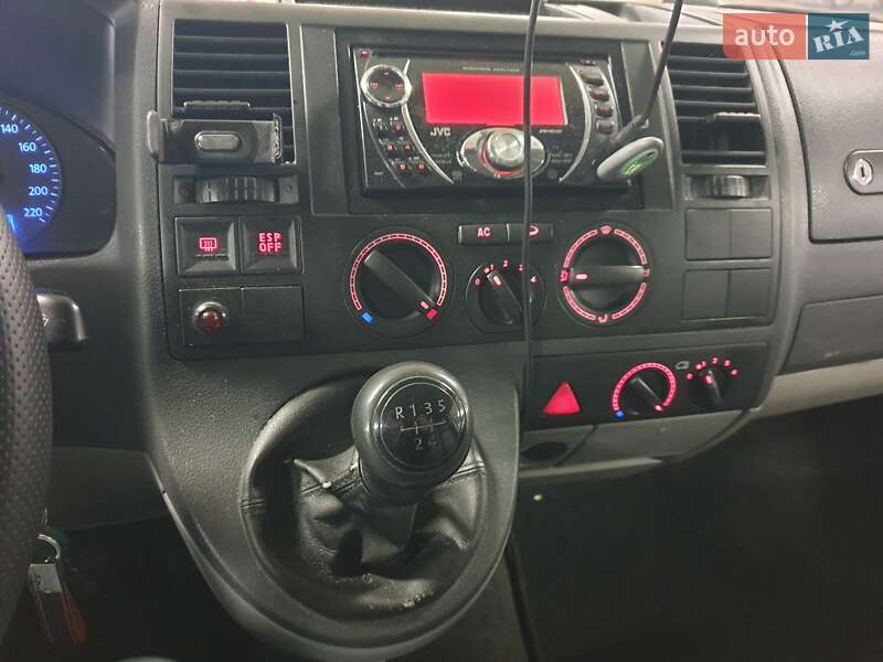 Минивэн Volkswagen Transporter 2009 в Рахове