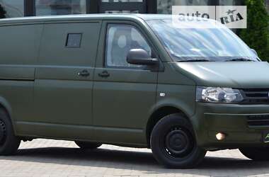 Грузопассажирский фургон Volkswagen Transporter 2013 в Киеве