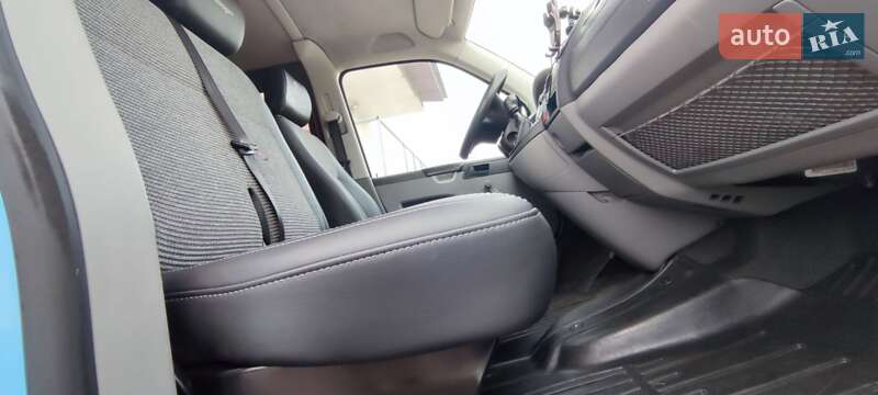 Минивэн Volkswagen Transporter 2008 в Дрогобыче фото 27 Минивэн Volkswagen Transporter 2008 в Дрогобыче