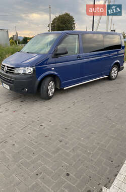 Минивэн Volkswagen Transporter 2010 в 
